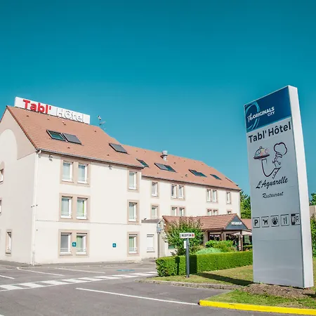 Brit Confort Amiens Hotel 3*