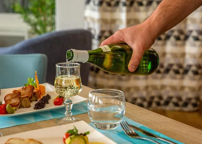 Hotel Brit Confort Amiens